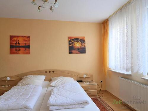 Blick ins Schlafzimmer - 2 Zimmer Etagenwohnung in Ilmenau