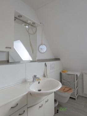 Blick ins Bad (verwackelt) - 