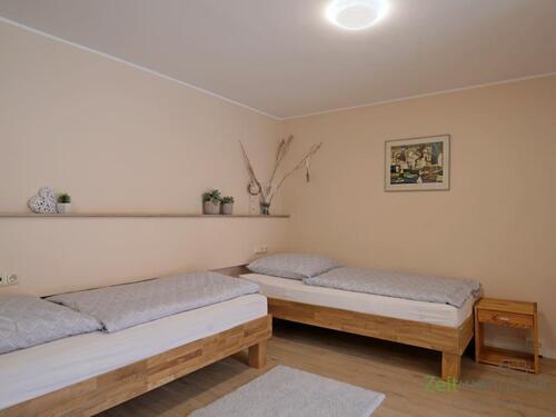 Bett - 1 Zimmer Etagenwohnung zur Miete in Jena