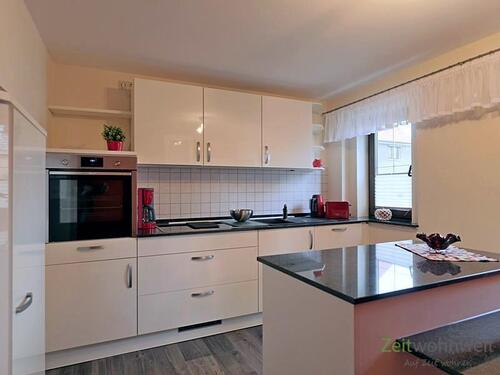 moderne Einbauküche - Etagenwohnung mit 50,00 m&sup2; in Großrudestedt zur Miete