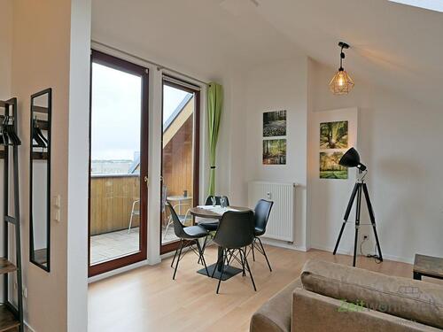 kleiner Esstisch - 2 Zimmer Etagenwohnung zur Miete in Dresden