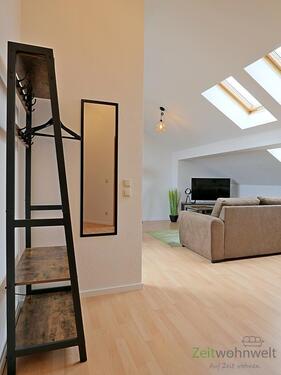 Eingangsbereich mit Garderobe - 