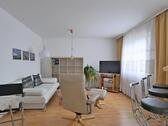 Wohnzimmer, Couch, Sessel, TV - (EF0576_M) Dresden: KleinpestitzMockritz, ruhiges möbliertes Apartment mit eigener Terrasse und separatem Hauseingang