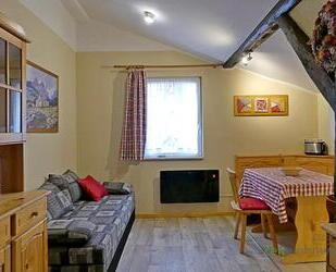 (EF0573_M) Jena: Lehesten, kleines Häuschen auf einem ehemaligen Bauernhof mit Kamin, WLAN, Balkon, Full-Service möglich