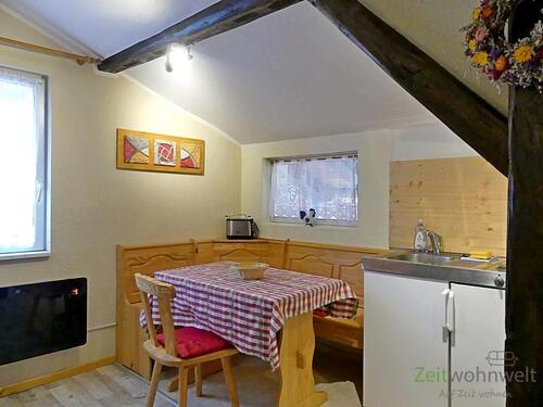 Esstisch - 2 Zimmer Etagenwohnung zur Miete in Lehesten