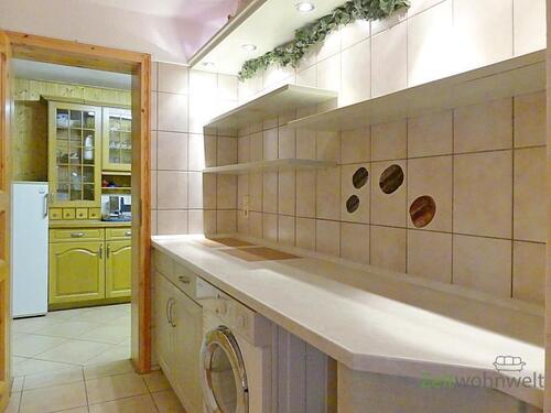 Waschmaschine im Küchen-Vorraum - 