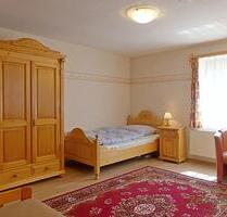 (EF0402_M) Dresden: Laubegast, kleines möbliertes Apartment mit WLAN, TV, Dusche und viel Nebengelass