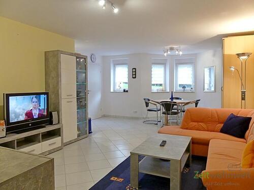 großer Wohnraum - (EF0314_M) Erfurt: Windischholzhausen, ruhige, möblierte 2-Raumwohnung mit separatem Hauseingang, Full-Service und WLAN