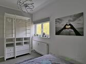 Blick ins Schlafzimmer - 