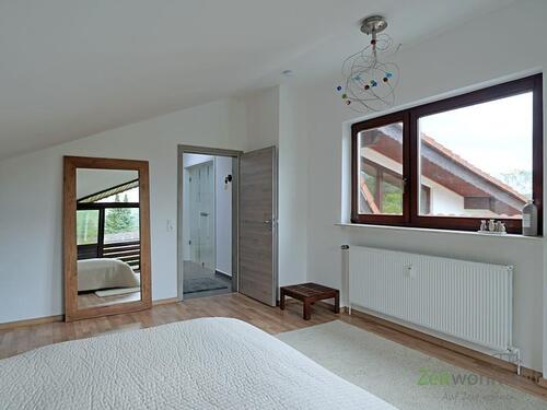 Blick vom Bett zum Flur - 