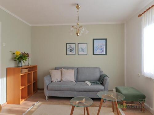 Blick ins Wohnzimmer - (EF1191_M) Dresden: BühlauWeißer Hirsch, möblierte 2-Zimmer-Wohnung in separatem Nebengebäude
