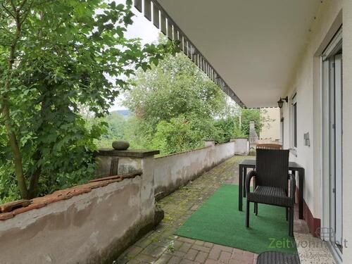 überdachte Terrasse - 2 Zimmer Etagenwohnung in Nüsttal