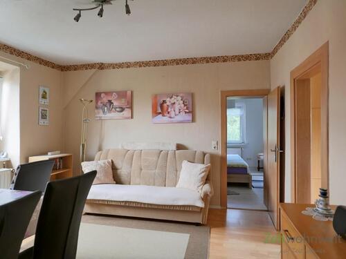 Blick ins Esszimmer - 