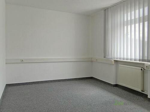Büroraum 1 - 4 Zimmer Büro zur Miete in Meiningen