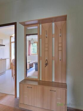 Garderobe im Wohnungsflur - 