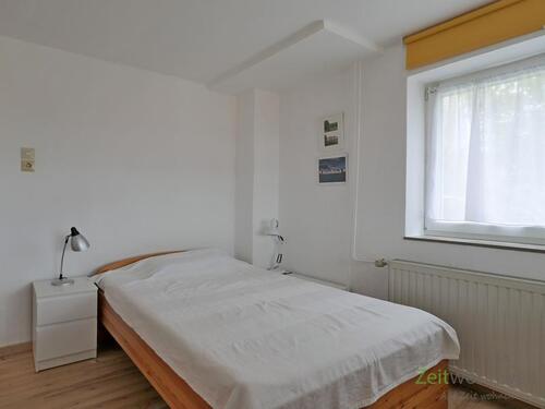 breites Bett - 1 Zimmer Etagenwohnung zur Miete in Kassel