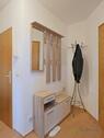 Wohnungsflur mit Garderobe - 