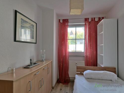 Blick ins Schlafzimmer - 