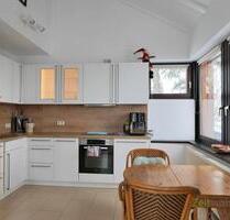 (EF1348_M) Kassel-Stadt: Brasselsberg, möbliertes 1,5-Zimmer-Apartment mit Balkon, Grundreinigung inklusive