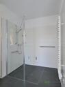 große bodentiefe Dusche - 