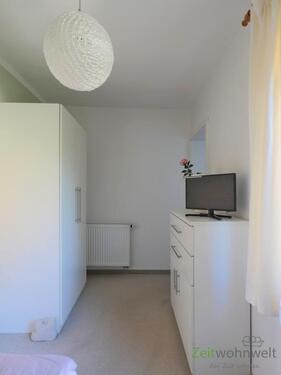Kleiderschrank, Kommode und TV - Etagenwohnung mit 60,00 m² in Dresden zur Miete