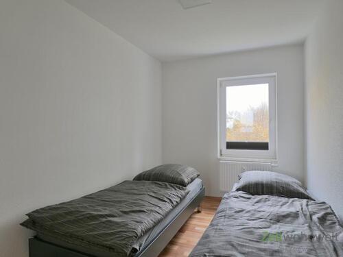 Blick ins Schlafzimmer - 