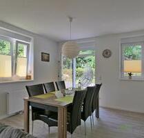 (EF1038_M) Kassel-Stadt: Bad Wilhelmshöhe, Bezug in neu möblierte Haushälfte mit Terrasse, Reinigungsservice