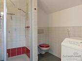Dusche, WC und Waschmaschine - 