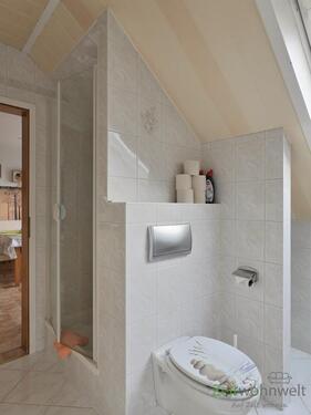 Dusche in der Wand - 