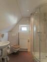 Bad mit Dusche - 