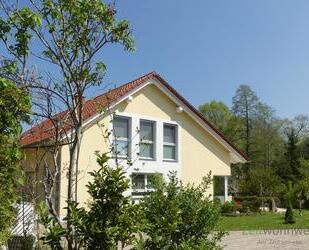 (EF0521_M) Dresden: Moritzburg, neu möblierte Wohnung in neu gebauten Haus, ruhige Lage, eigener Sitzplatz im Garten