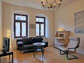 Blick ins Wohnzimmer - 2 Zimmer Etagenwohnung zur Miete in Dresden