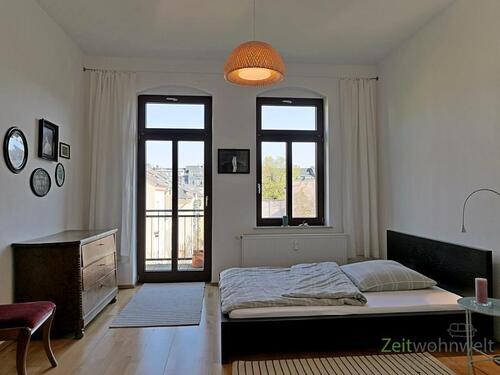 Blick zum Balkon - Etagenwohnung mit 70,00 m&sup2; in Dresden zur Miete