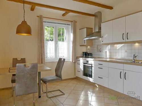 rechte Küchenzeile - (EF0338_M) Dresden: Klotzsche, möbliertes Apartment in ruhigem Wohnhaus mit grünem Garten, an Wochenendheimfahrer