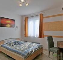 (EF0770_M) Erfurt: Stotternheim, kleines möbliertes Apartment für Wochenendheimfahrer, Reinigung und WLAN inkl.