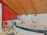 Badewanne und Waschmaschine - 