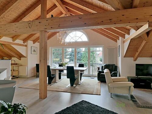 gigantischer Wohnbereich - 3 Zimmer Etagenwohnung in Dresden