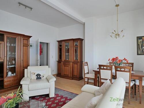 Blick zum Wohnzimmertür - 