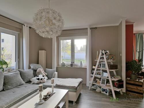 gestalteter Wohnbereich - 2 Zimmer Etagenwohnung zur Miete in Burgstädt