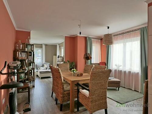 Blick aus der Küche - 2 Zimmer Etagenwohnung in Burgstädt