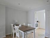 Esstisch vor der Küche - Etagenwohnung mit 50,00 m&sup2; in Dresden zur Miete