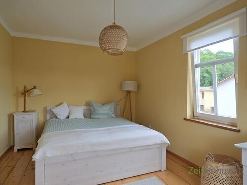 Blick ins Schlafzimmer - Etagenwohnung mit 56,00 m&sup2; in Untermaßfeld zur Miete