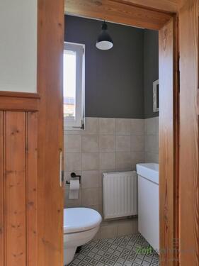 Gäste-WC an der Treppe - 