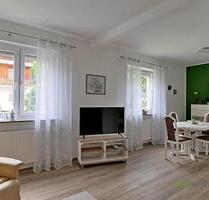 (EF0820_M) Kassel-Stadt: Oberzwehren, neu möblierte 2-Zimmer-Wohnung mit Terrasse, WLAN, PKW-Stellplatz