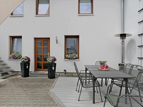 Siztplatz unter dem Sonnensegel - 