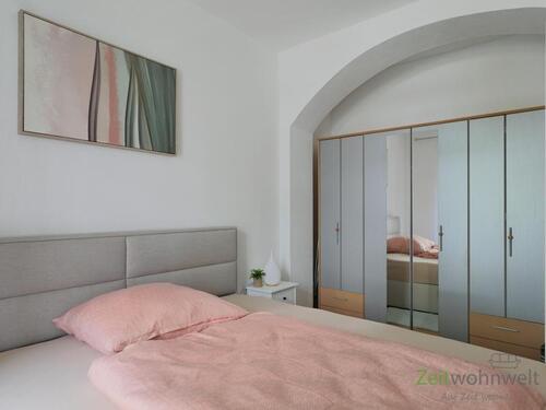 Blick ins Schlafzimmer - 