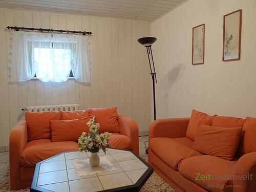 Sitzecke im Wohnraum - 2 Zimmer Etagenwohnung zur Miete in Erfurt