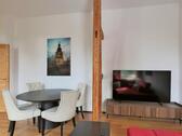 Esstisch und TV - 3 Zimmer Etagenwohnung zur Miete in Bad Berka