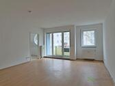 Wohnzimmer mit Balkon - (12536_17) MGN: kleine 1-Raum-Wohnung mit Dusche und Balkon im Hochparterre, Kabel-TV und Hausservice inklusive