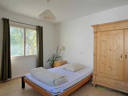 breites Bett - 
